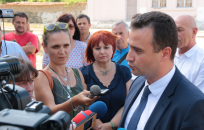 От Министерството на енергетиката се срещнаха с протестиращите срещу кариерата край Едрево