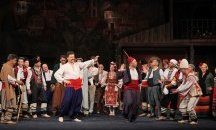 Оперетата „Българи от старо време” гостува на лятната сцена на Царевец