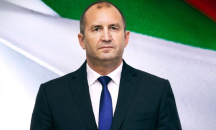 Президентът подписва указа за Младен Маринов след връщането си от Латвия