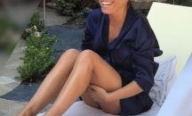 Камелия плажува чисто гола в Приморско