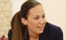Български евродепутат предлага драстично намаляване на таксите за парични преводи в евро