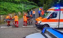 Самолет се разби в строителен магазин в Германия, най-малко трима са загинали