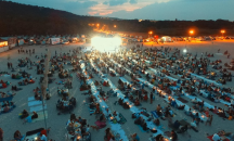 „Най-дългата вечеря на плажа“ в Аспарухово събра стотици варненци