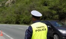 Кола се запали в района на магистралния тунел „Топли дол”