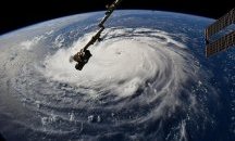 Съединените щати се подготвят за урагана Флорънс