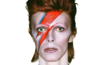 Създадоха Барби в чест на Дейвид Боуи и неговото алтер его Зиги Стардъст