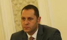 Александър Манолев се отказа от поста на транспортен министър