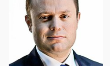 Премиерът на Малта: Няма да станем мигрантски център