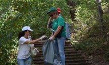 Експерти от РИОСВ- Враца чистиха около хижа „Вестител“