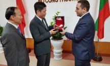 Министър Караниколов откри Българо-виетнамски бизнес форум