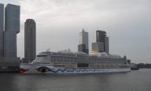 Десетки болни пътници на круизен кораб в Ротердам