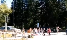 Наказват учителките, превели деца през жп прелез при спуснати бариери