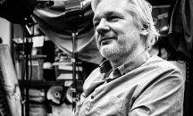 Еквадор няма да гони Асандж от посолството в Лондон