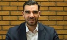 Нападнаха депутат от управляващата партия в Гърция, в болница е