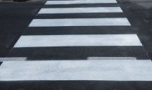 Деца протестират в Казанлък заради блъсната на пешеходна пътека съученичка