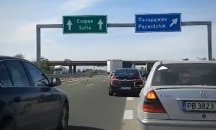 Тежка катастрофа между ТИР и два автомобила на АМ "Тракия"