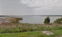 Проверяват Атанасовското езеро заради сигнал за жълта пяна