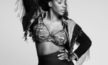 Серина Уилямс се съблече в кампания срещу рака на гърдата