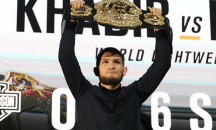 Хабиб Нурмагомедов бе посрещнат като герой в Русия