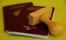 Социалистите в ЕП искат затягане на правилата за предоставяне на гражданство в ЕС