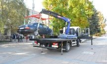 Специален "паяк" ще вдига старите автомобили в Монтана