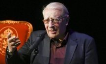 Поставиха стент на Славчо Пеев