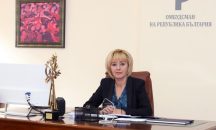 Манолова: Държавата да създаде конкурентна среда при пазара на горивата