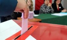 Местни избори се провеждат в Полша