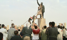 Ирак поиска от Йордания статуя на Саддам Хюсеин, изнесена през 2003 г.