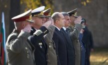 Президентът Румен Радев почете паметта на падналите в бой войници