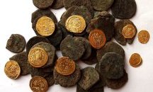 Над 150 стари монети откриха в дома на мъж от Джебел