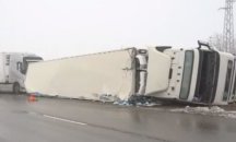 Шофьор на ТИР загина при катастрофа край Мездра