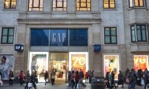 Модната марка Gap Inc. е принудена да закрие стотици магазини