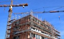 Добрич иска да довърши недостроен с десетилетия блок с помощта на кредит