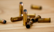 Незаконно притежаван пистолет и боеприпаси са иззети от къща в село край община Септември 