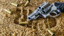 Издирват предполагаем сериен убиец в Кипър