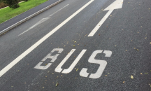 Шофьор на мигранти скочи в движение от камион в Северна Македония, има ранени