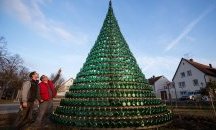 Елха от 1100 бутилки вино направиха в германско село за 1100-та си годишнина