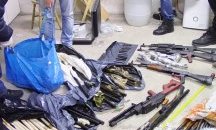 Искат постоянен арест за двама от задържаните с огромния оръжеен арсенал