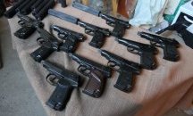 Откриха склад с автомати и 100 килограма дрога в София