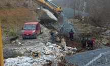 Възстановяват падналата ограда по границата край Малко Търново