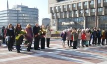 Благоевград отбеляза 109 години от рождението на Никола Вапцаров