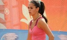 Изабелла Шиникова достигна полуфинал на турнир във Франция