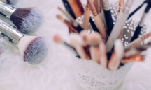 Защо очната линия е вредна за очите?