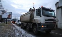 Строителите: Не ни политизирайте, иначе камионите няма да спрат пред София