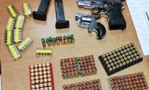 Откриха незаконен боен арсенал в софийско село