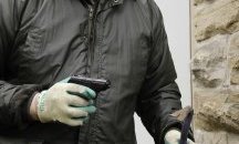 Мъж обра съседите си в Кюстендил