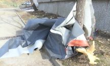 Евакуираха гимназия в Сопот заради ураганния вятър