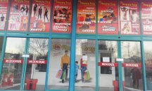 НАП-Варна запечата магазини за китайски стоки в Шумен и Русе