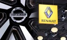 Франция поиска от Япония да обединят Renault и Nissan